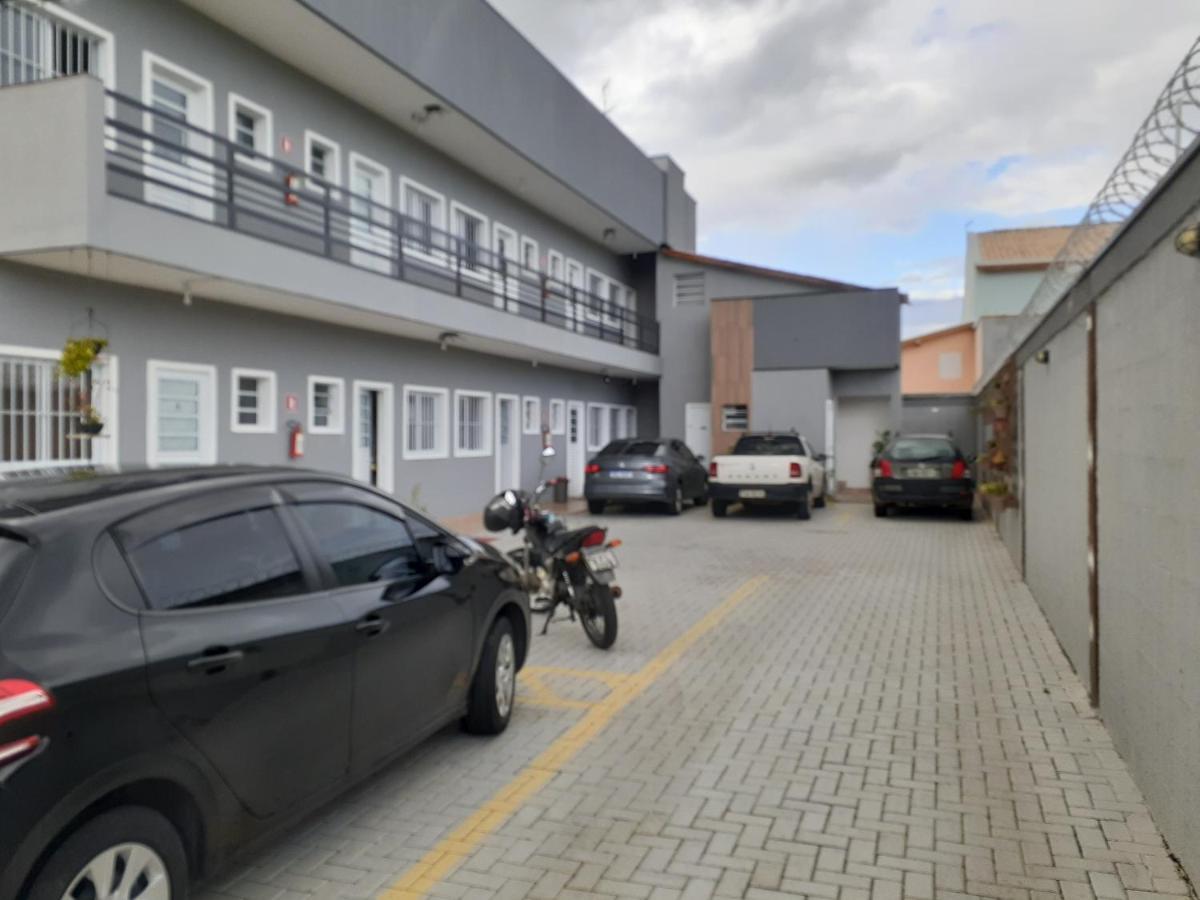 Loft4 Garagem Wifi próximo Aparecida e indústrias Apartamento Pindamonhangaba Exterior foto